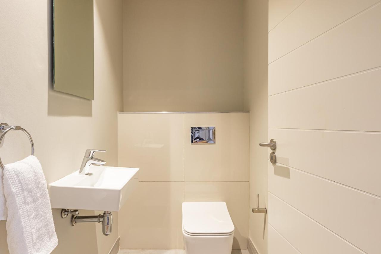 Spacious Family Apartment In Docklands, De Waterkant Cape Town Exterior photo