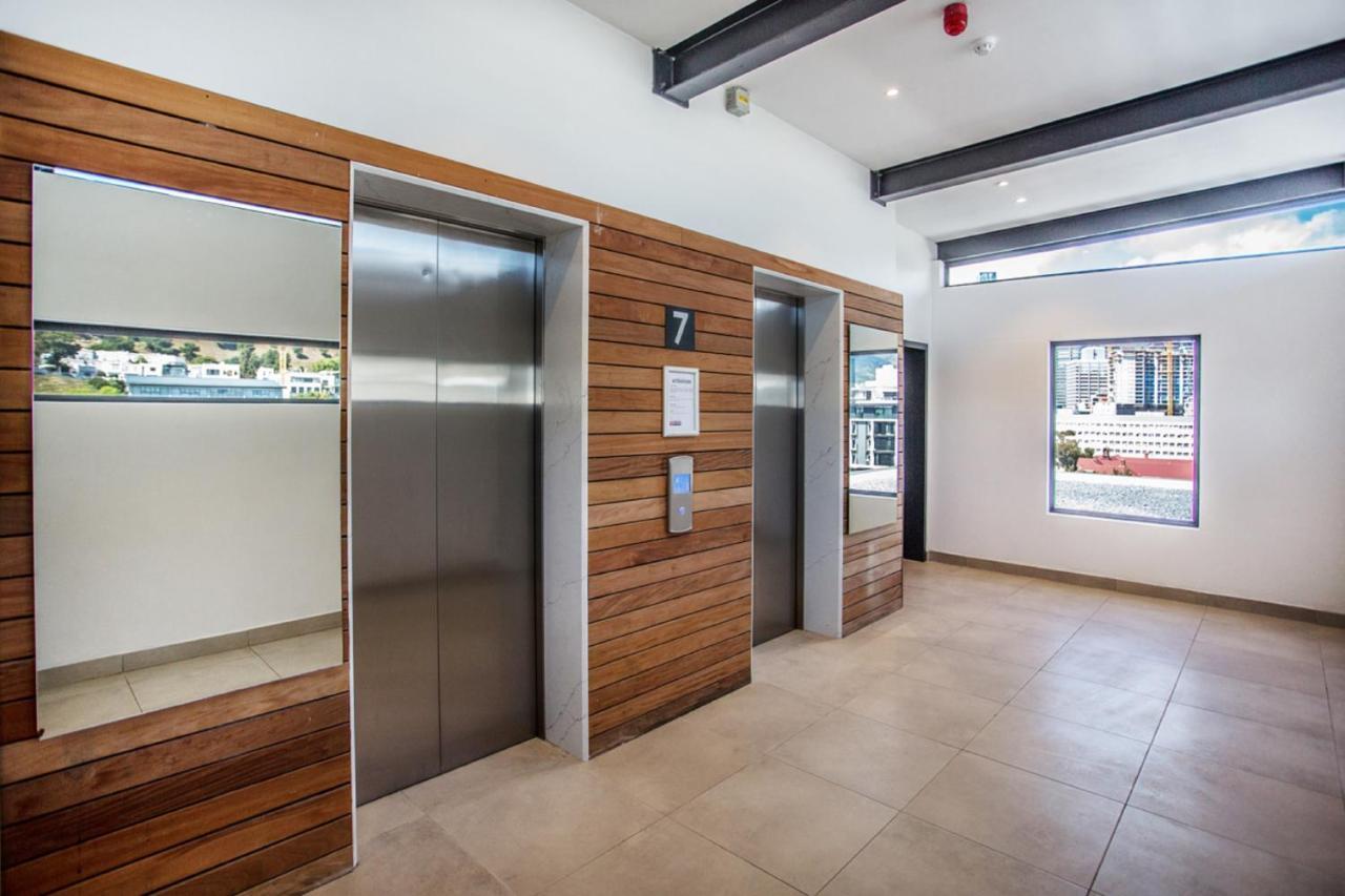 Spacious Family Apartment In Docklands, De Waterkant Cape Town Exterior photo