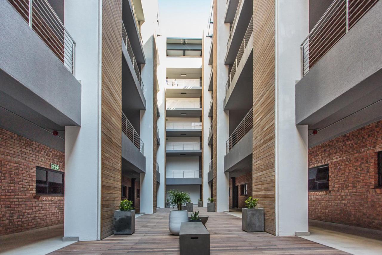 Spacious Family Apartment In Docklands, De Waterkant Cape Town Exterior photo
